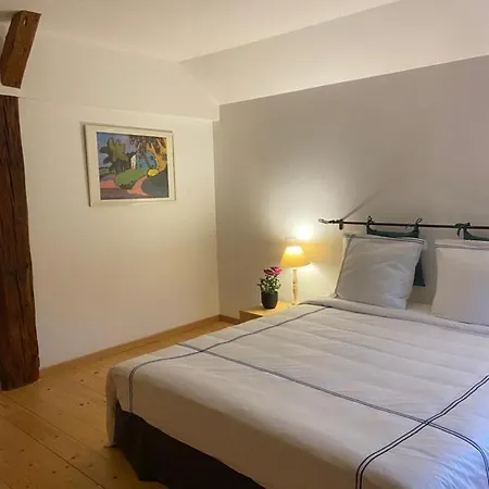 Des Hauts De La Piquante Pierre Отель типа 